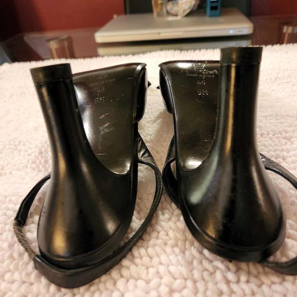 Shoes - Picture 2 of 4